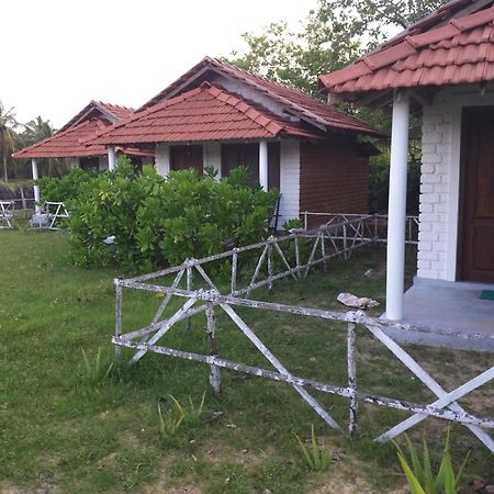 Windy Beach Cabanas Kalpitiya Quarto foto